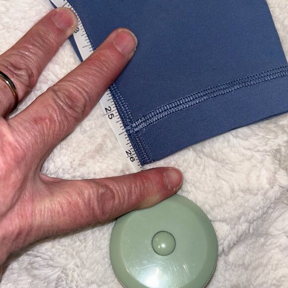 Lululemon Align Leggings size 6 26" inseam - Picture 4 of 5